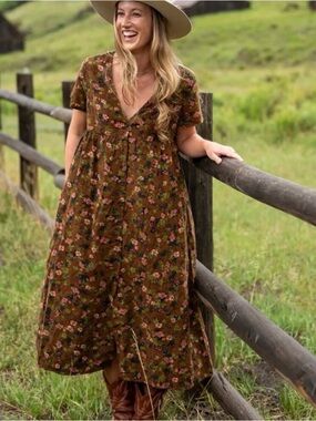 Natural Life Avery Corduroy Midi Dress Floral Mountain Flower Large L NWOT